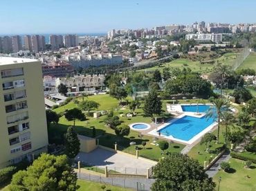 Pis amb piscina en venda a Urbanizacion Urbanización la Colina 3