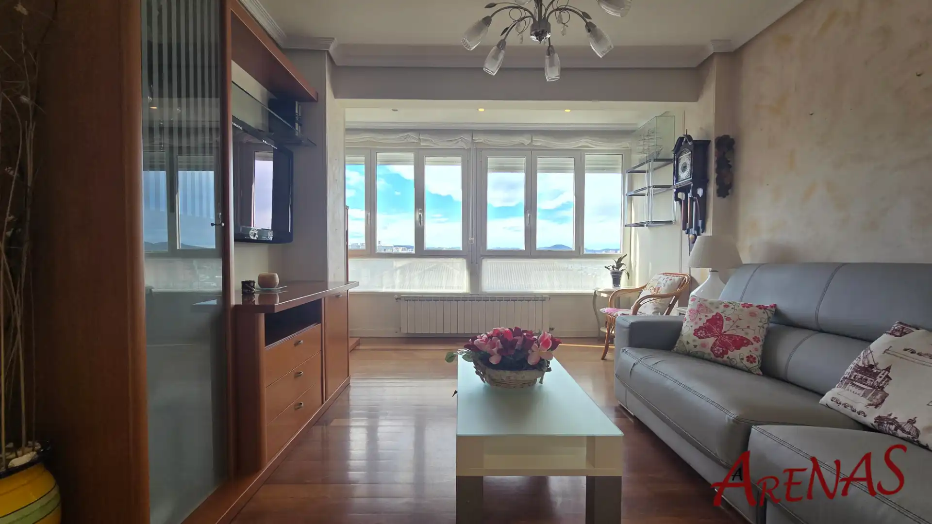 Wohnzimmer von Wohnung zum Verkauf in Laredo mit Heizung, Parkett und Möbliert