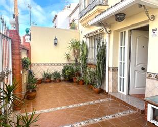 Terrasse von Einfamilien-Reihenhaus zum verkauf in Fuengirola mit Klimaanlage und Schwimmbad