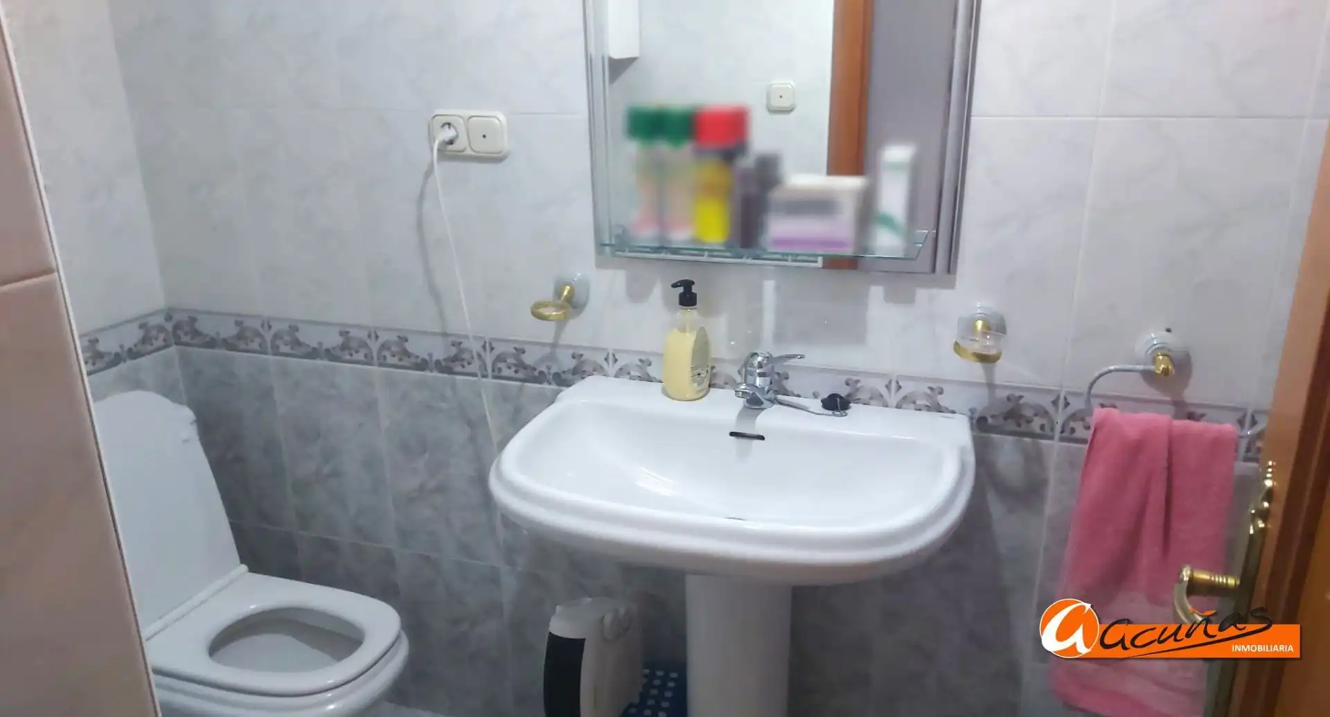Bany de Casa adosada en venda en Villanueva de Algaidas amb Terrassa i Traster