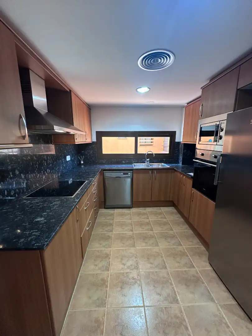 Cocina de Casa o chalet en venta en Tarragona con Aire acondicionado, Calefacción y Jardín privado