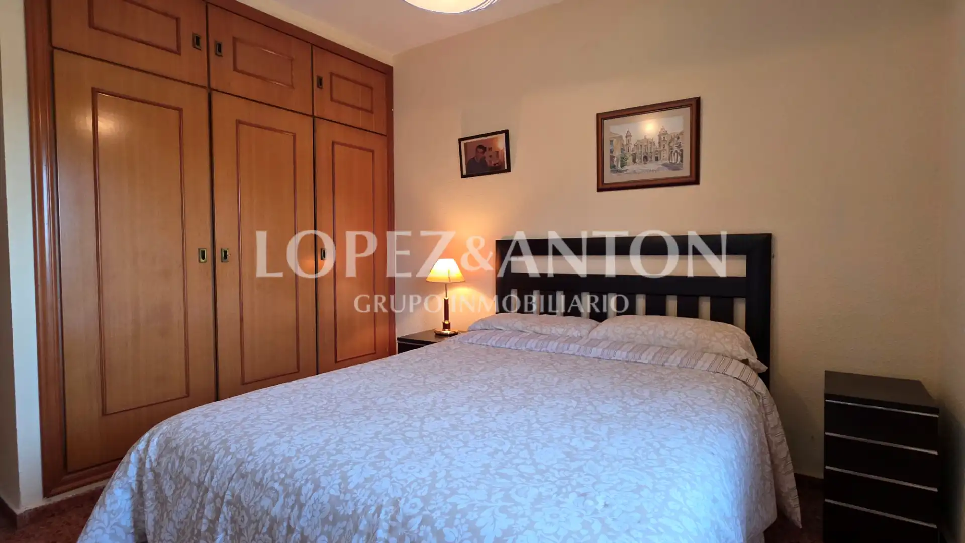 Habitación de Casa o chalet en venta en San Antonio de Benagéber con Aire acondicionado, Calefacción y Jardín privado