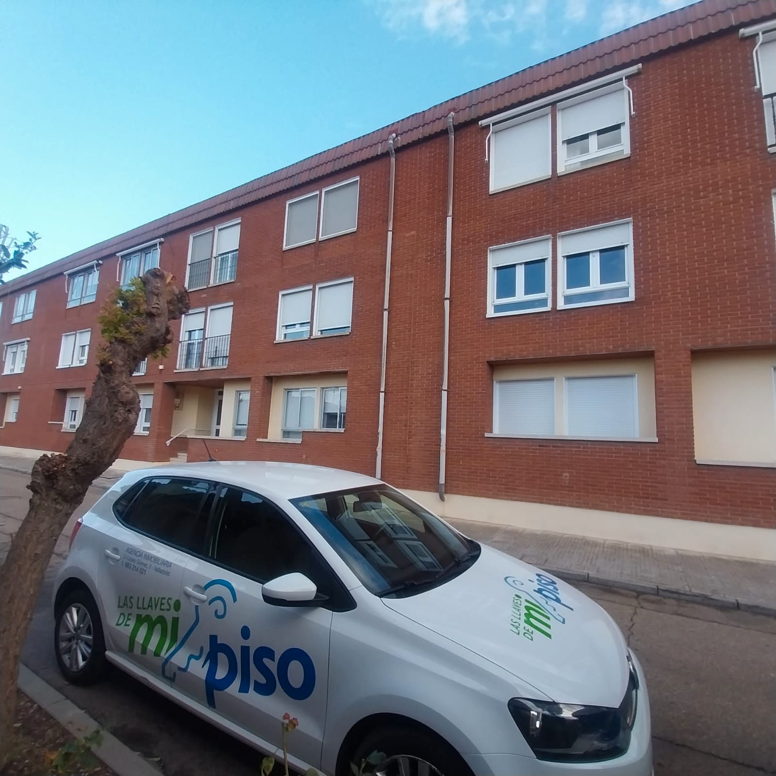 Vista exterior de Pis en venda en Cabezón de Pisuerga amb Calefacció, Parquet i Moblat