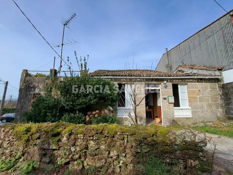 Vista exterior de Casa o chalet en venta en Rianxo