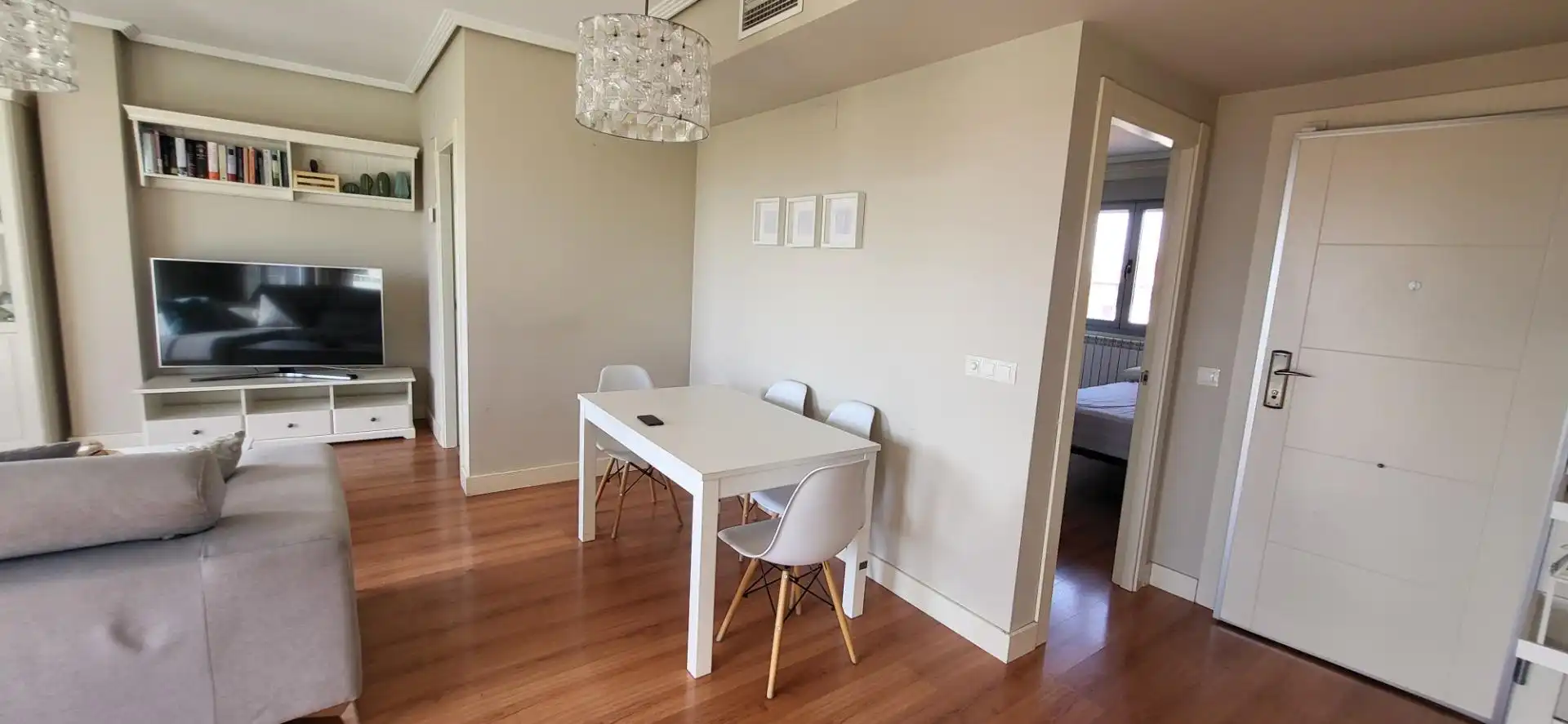 Attic for rent in Feria