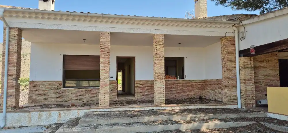 Vista exterior de Terreno en venta en Hellín