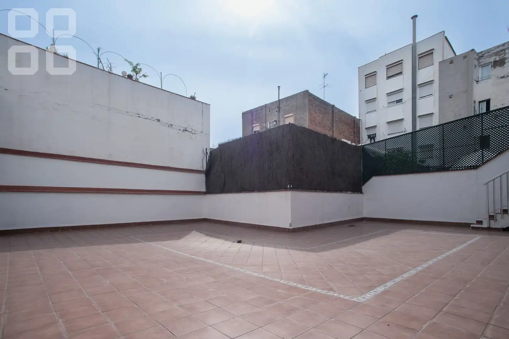 Terraza de Piso en venta en L'Hospitalet de Llobregat con Parquet, Terraza y Balcón