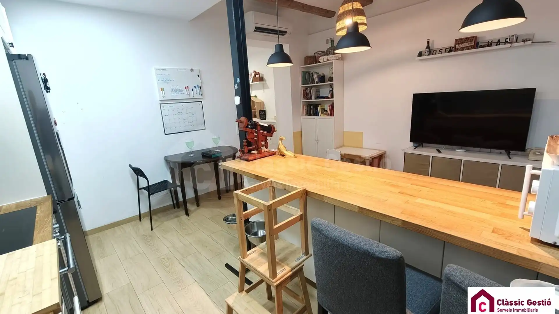 Flat with lift for sale in Sant Andreu, imagen 2