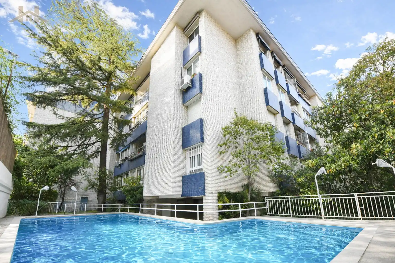Exterior view of Flat for sale in Las Rozas de Madrid  with Heating, Parquet flooring and Terrace
