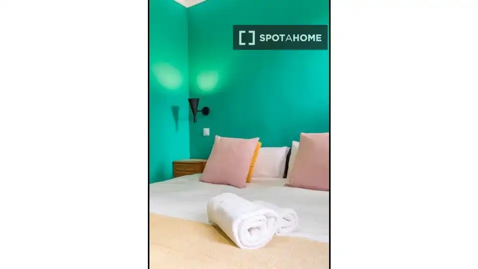 Bedroom of Flat for rent in Madrid  with Air Conditioner, Heating and Furnished