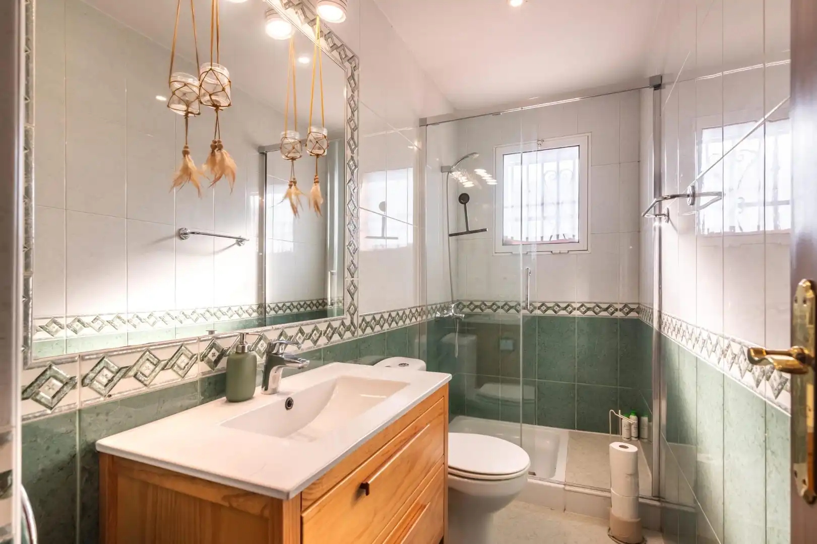 Baño de Finca rústica en venta en Lepe con Calefacción, Jardín privado y Terraza