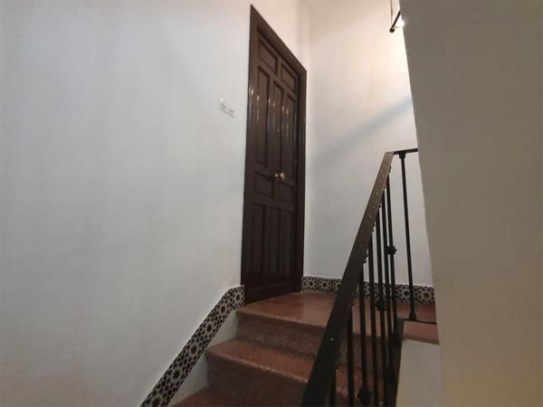 Oficina de lloguer en  Sevilla Capital amb Aire condicionat, Calefacció i Balcó