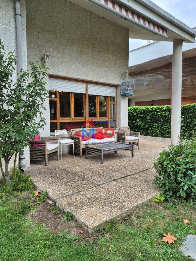 Terrace of House or chalet for sale in Miranda de Ebro  with Heating and Swimming Pool