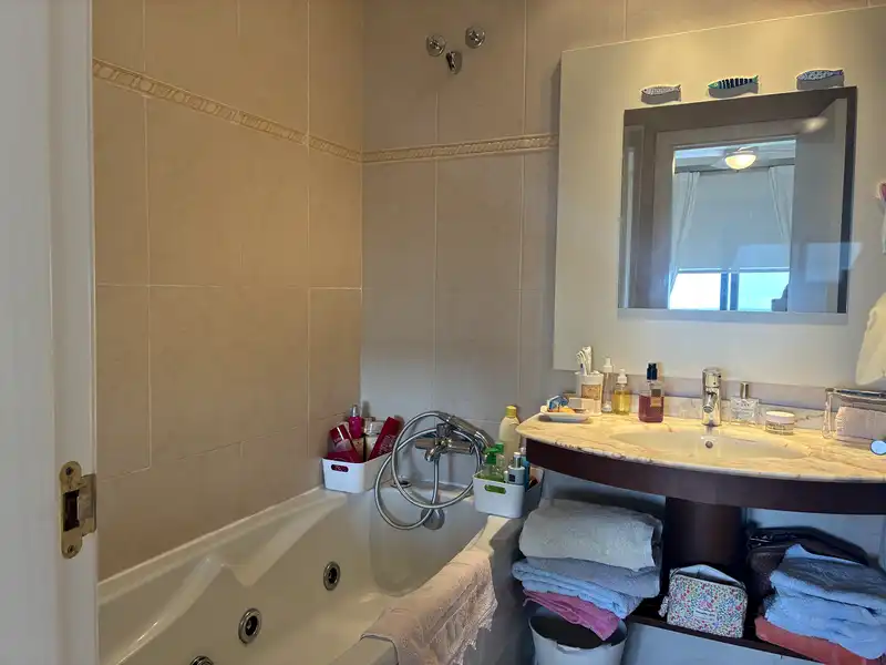Baño de Apartamento de alquiler en Altea con Aire acondicionado, Calefacción y Terraza