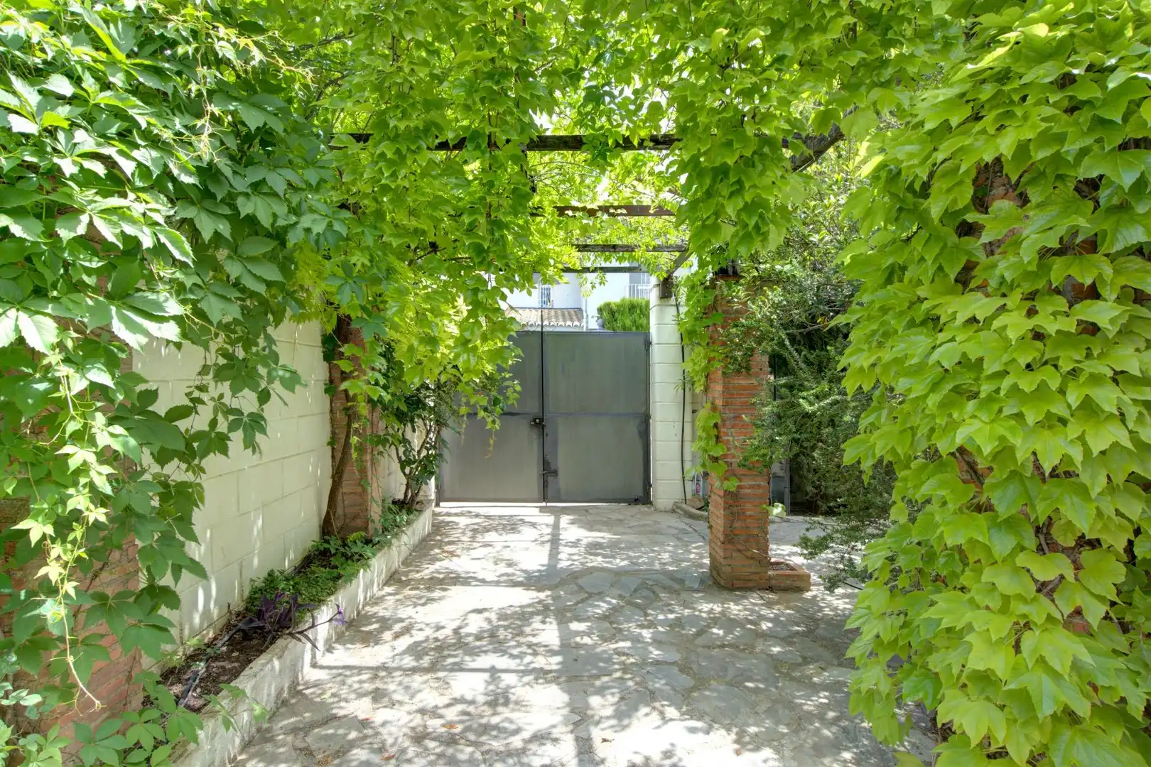 Garden of Detached homes for sale in La Zubia  with Heating and Balcony