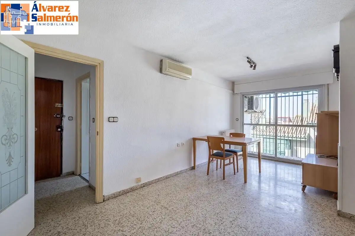Exterior view of Flat for sale in Granada  with Air Conditioner, Heating and Terrace