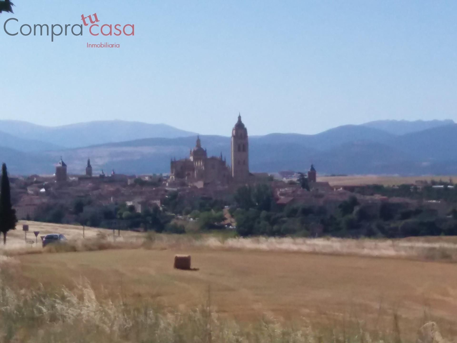 Exterior view of Single-family semi-detached for sale in Segovia Capital  with Heating, Private garden and Balcony