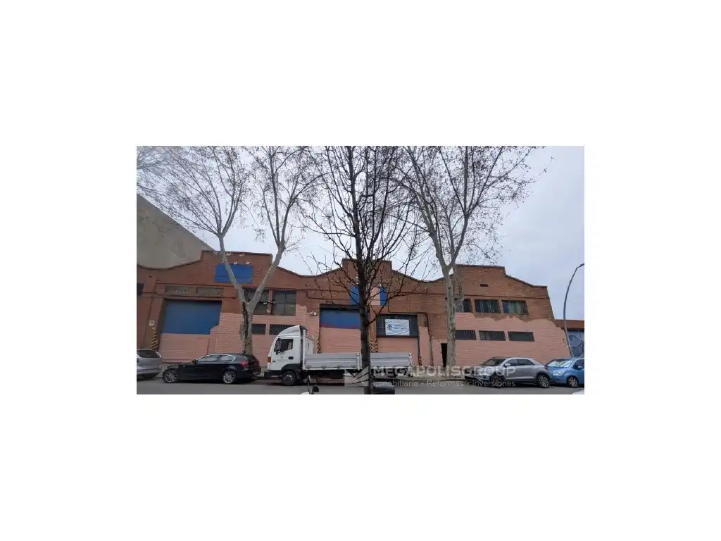 Nave industrial in vendita a Calle Josep Finestres, imagen 8
