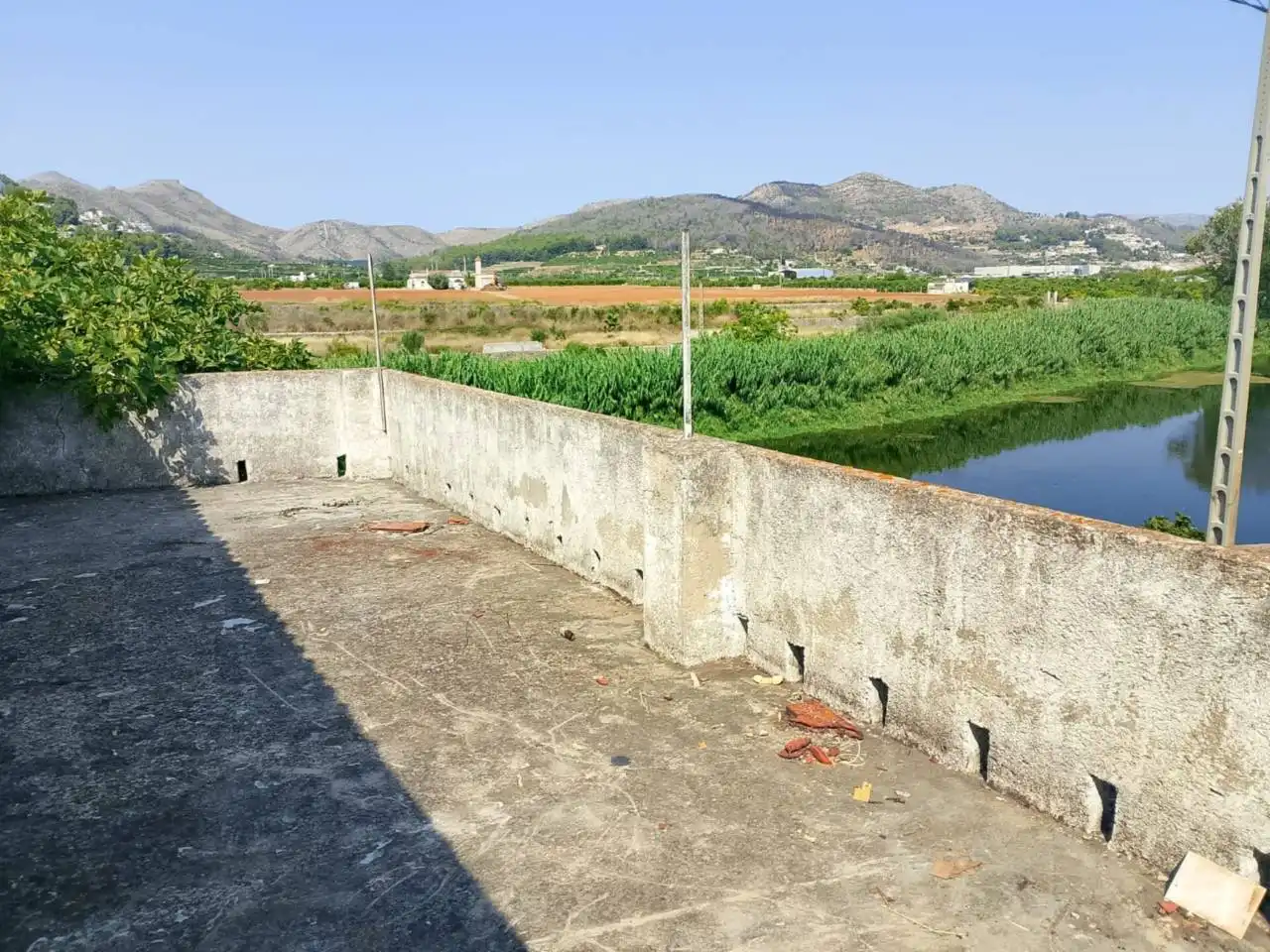 Vista exterior de Casa o xalet en venda en Vilallonga / Villalonga amb Jardí privat i Terrassa
