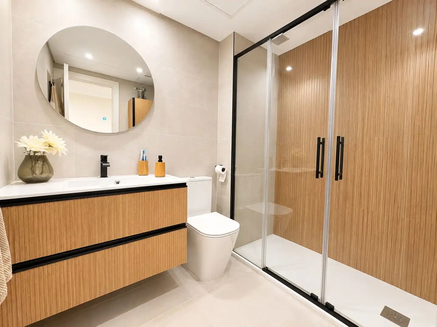 Baño de Apartamento en venta en Marbella con Jardín privado y Piscina comunitaria