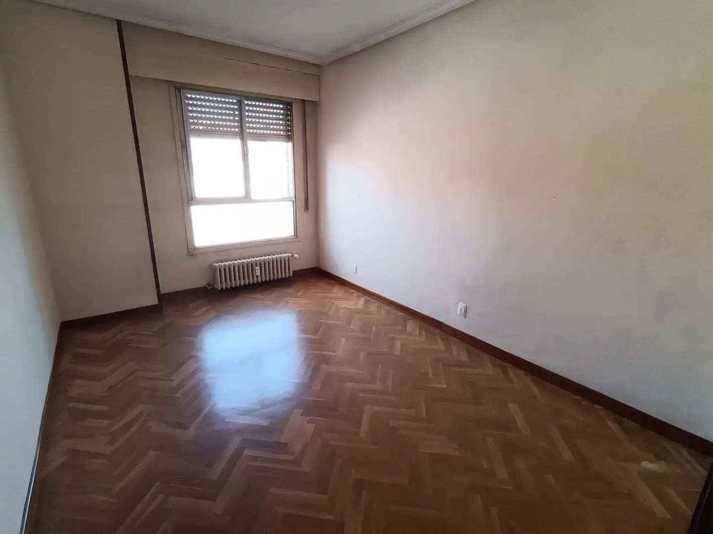 Habitación de Piso en venta en Valladolid con Calefacción