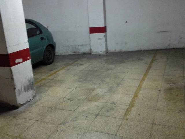 Garaje en Alquiler en Calle Sierra Nevada, 9 en San Andrés - San Antolín