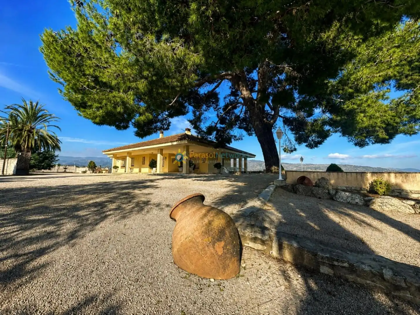 Vista exterior de Casa o xalet en venda en Ontinyent amb Calefacció, Jardí privat i Terrassa