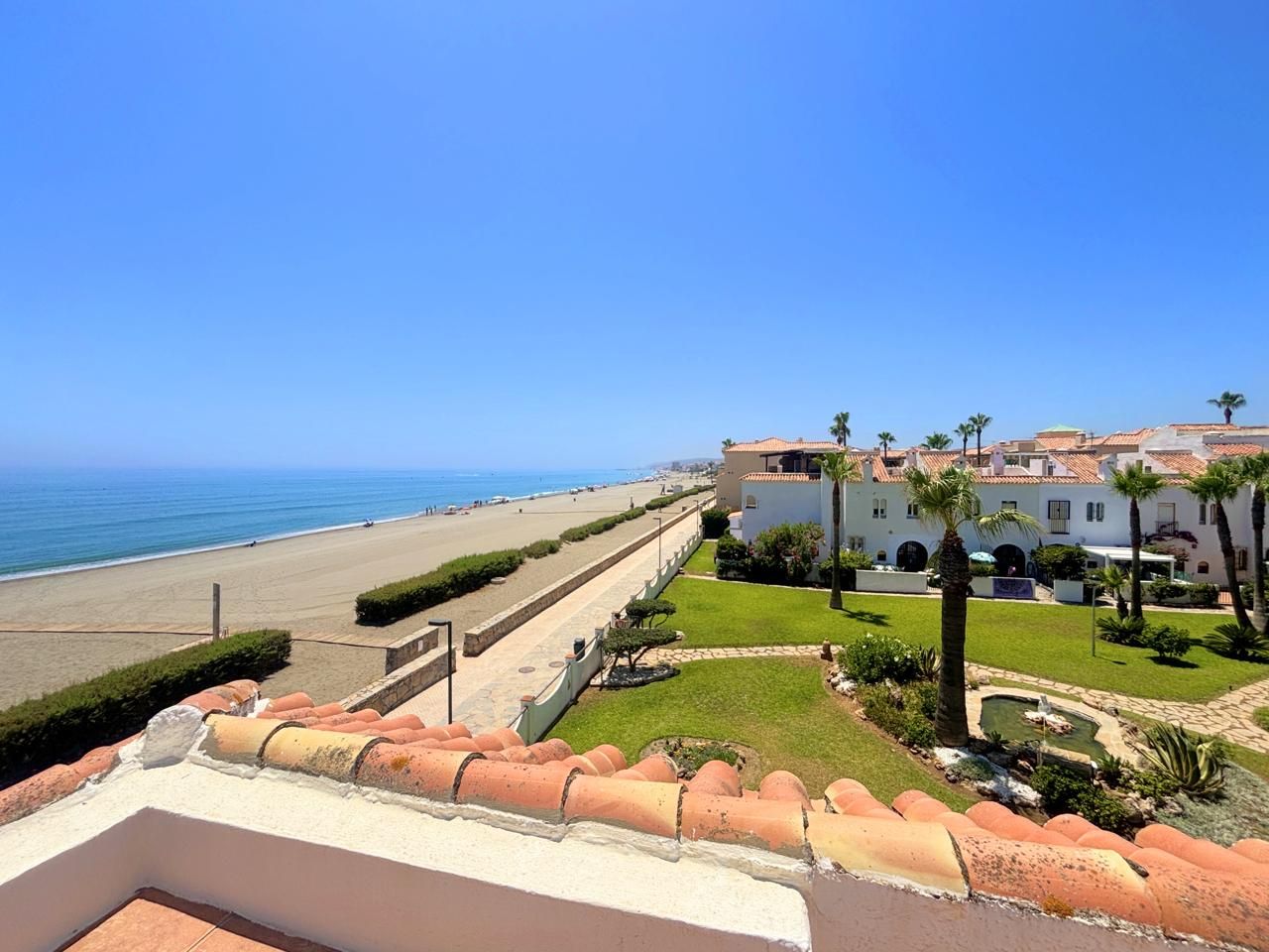 Exterior view of Duplex for sale in Casares  with Parquet flooring, Terrace and Storage room