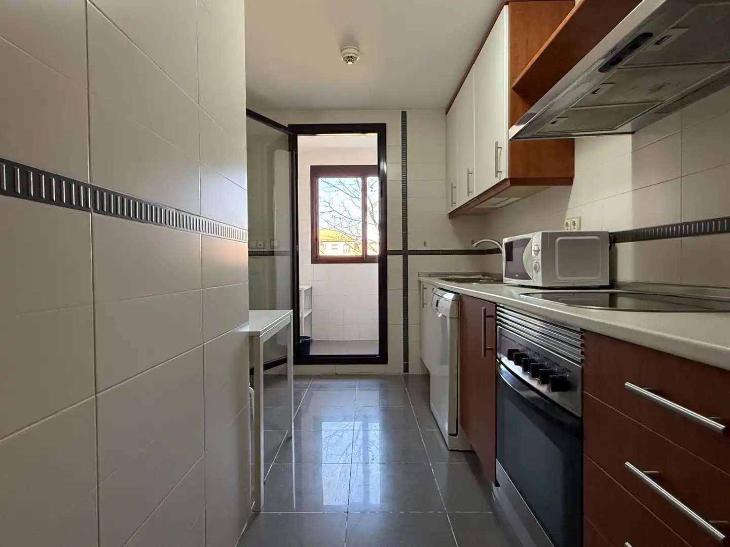 Küche von Wohnung zum Verkauf in Yebes mit Heizung, Terrasse und Abstellraum
