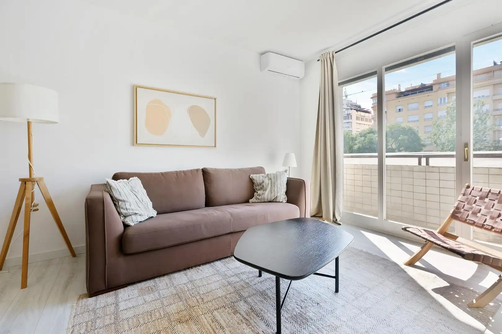 Sala d'estar de Pis en venda en Barcelona amb Aire condicionat, Parquet i Balcó