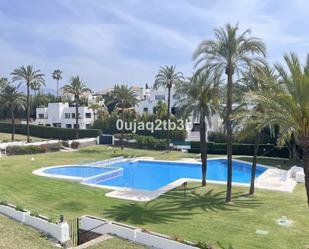 Jardí de Dúplex en venda en Marbella amb Jardí privat, Terrassa i Piscina