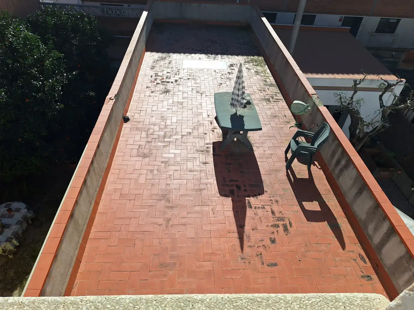 Terrassa de Casa adosada en venda en El Prat de Llobregat amb Aire condicionat, Calefacció i Jardí privat