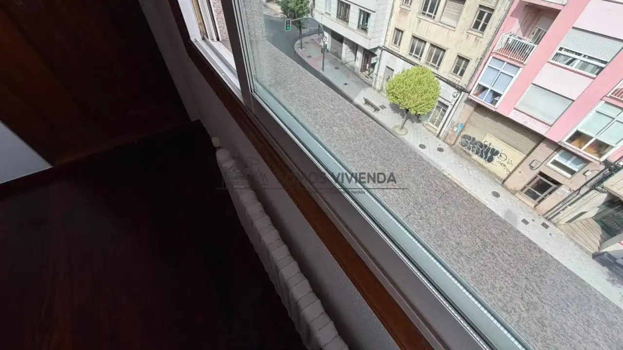 Exterior view of Flat for sale in Ourense Capital   with Heating, Furnished and Balcony