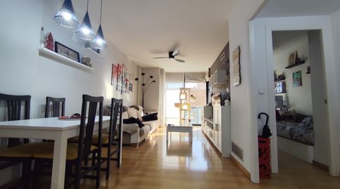 Foto 2 de Piso en venta en Rambla de Sant Jordi, Centre, Ripollet
