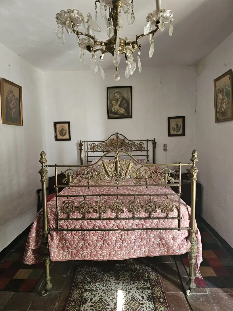 Dormitori de Casa o xalet en venda en Benamocarra amb Terrassa i Moblat