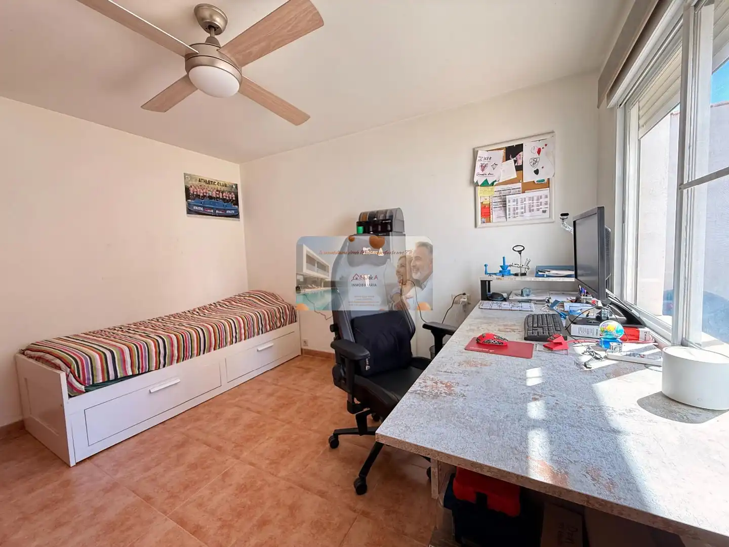 Schlafzimmer von Haus oder Chalet zum Verkauf in Benicasim / Benicàssim mit Klimaanlage, Heizung und Terrasse