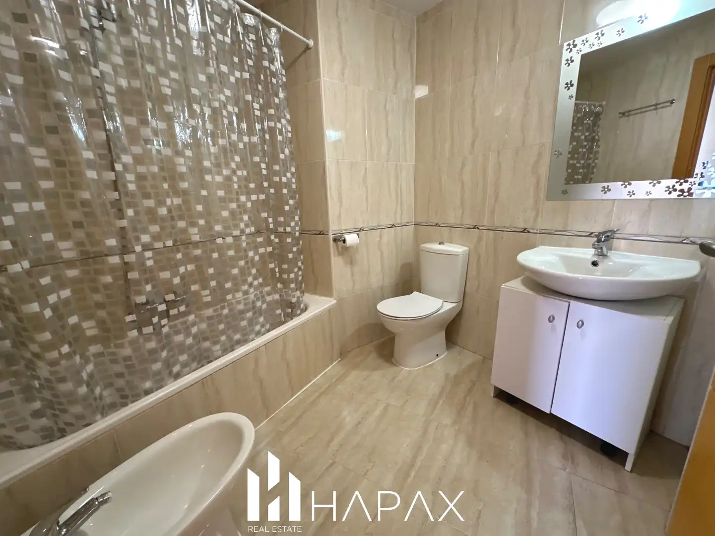 Baño de Piso en venta en Villares de la Reina con Calefacción