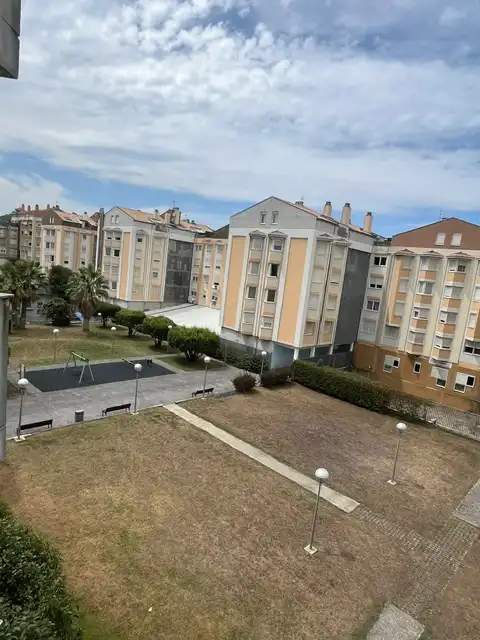 Außenansicht von Wohnung zur Miete in Santa Cruz de Bezana mit Heizung, Parkett und Möbliert