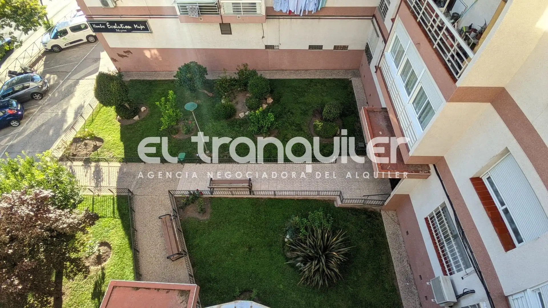 Jardí de Pis de lloguer en Madrid amb Terrassa i Moblat
