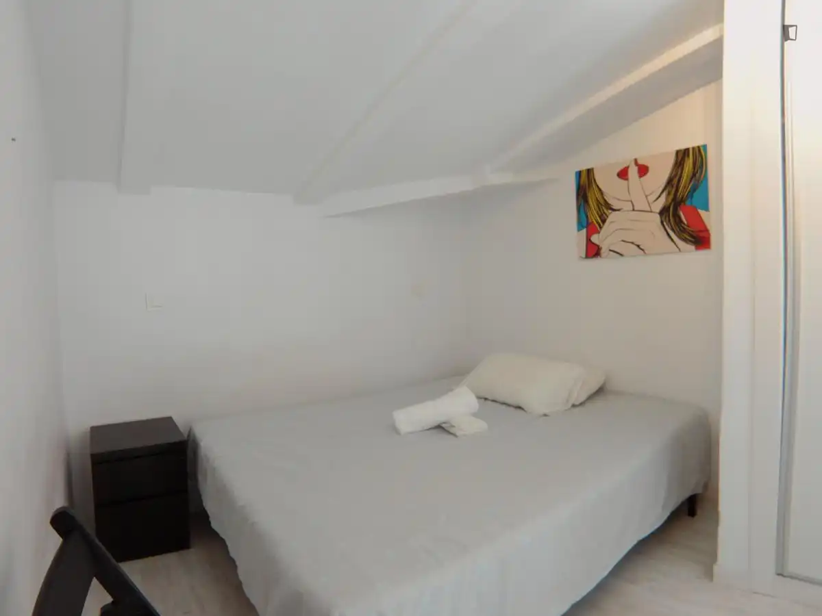 Study for rent in Puerta del Ángel