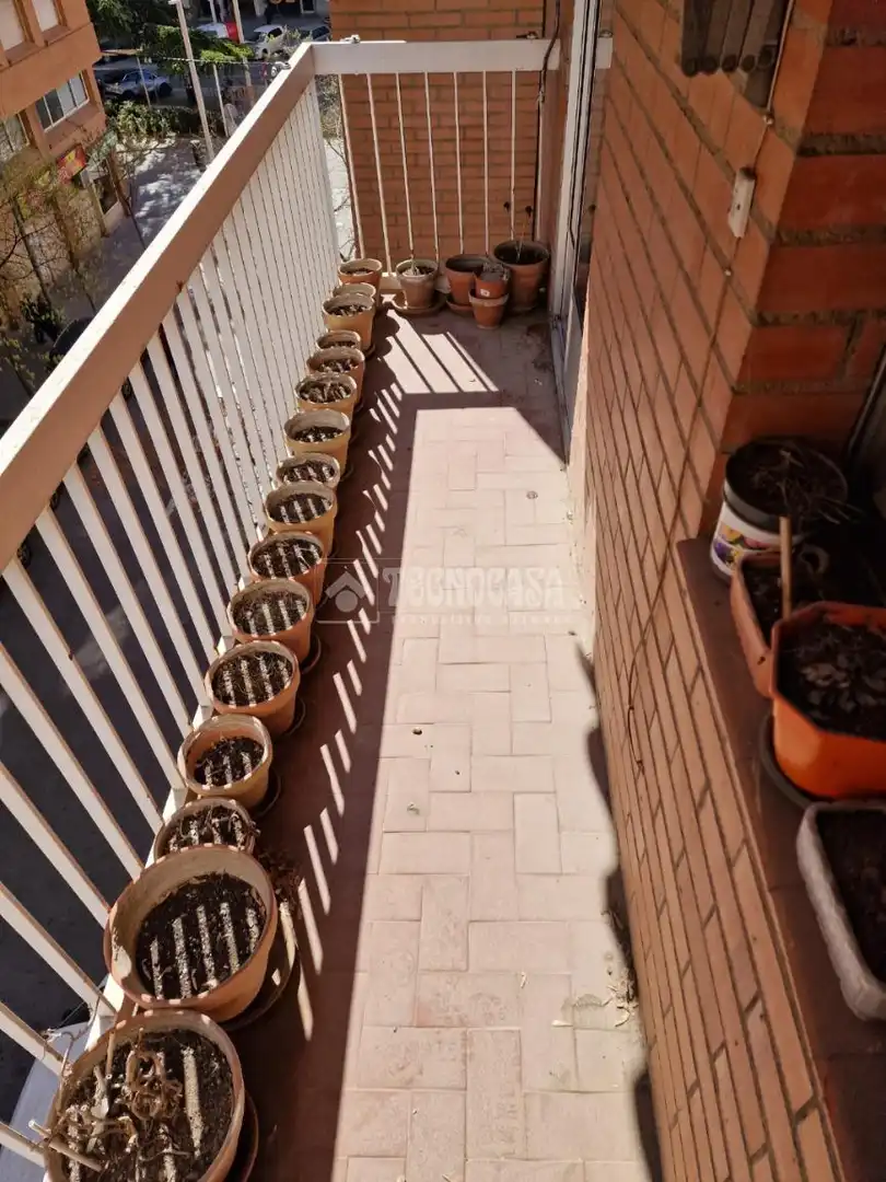 Terraza de Piso en venta en Huesca con Calefacción y Trastero