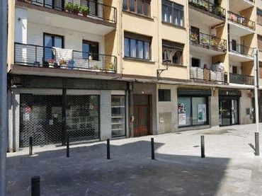 Local comercial en venda a C/ Eskola Kalea