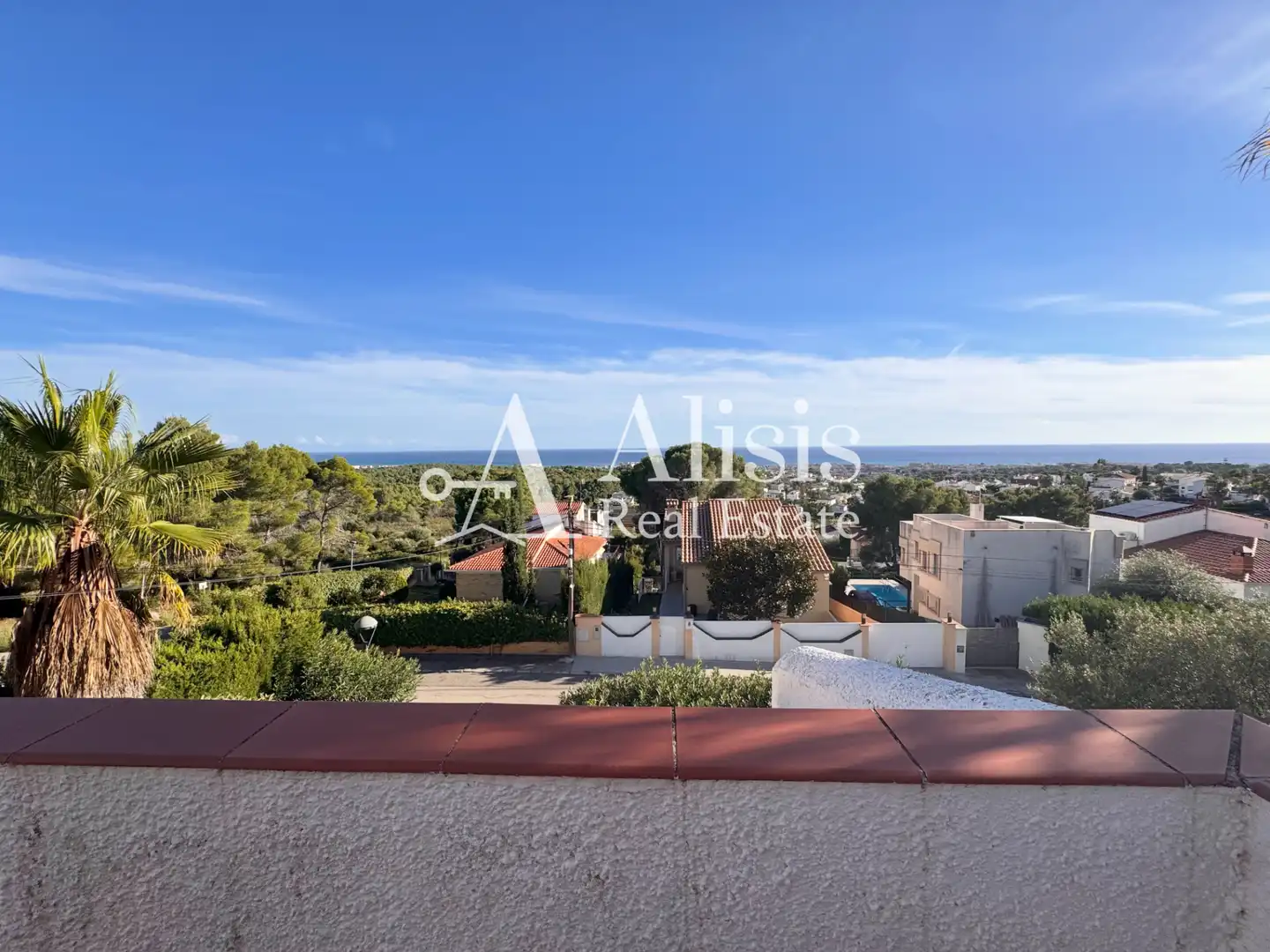 Vista exterior de Casa o chalet en venta en Cunit Residencial