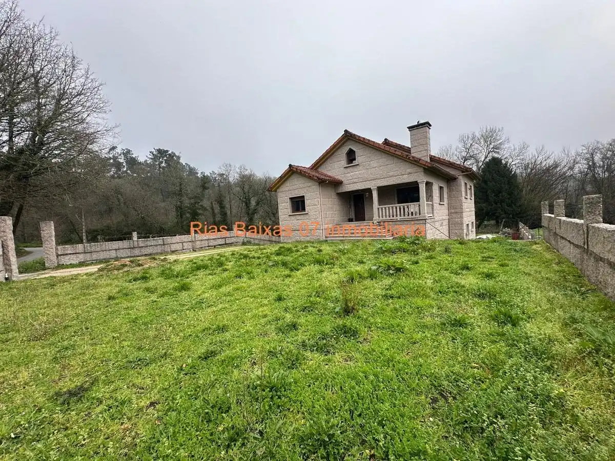 Casa o xalet en venda a Ponteareas