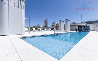 Swimming pool of Flat to rent in  Madrid Capital  with Air Conditioner, Heating and Parquet flooring