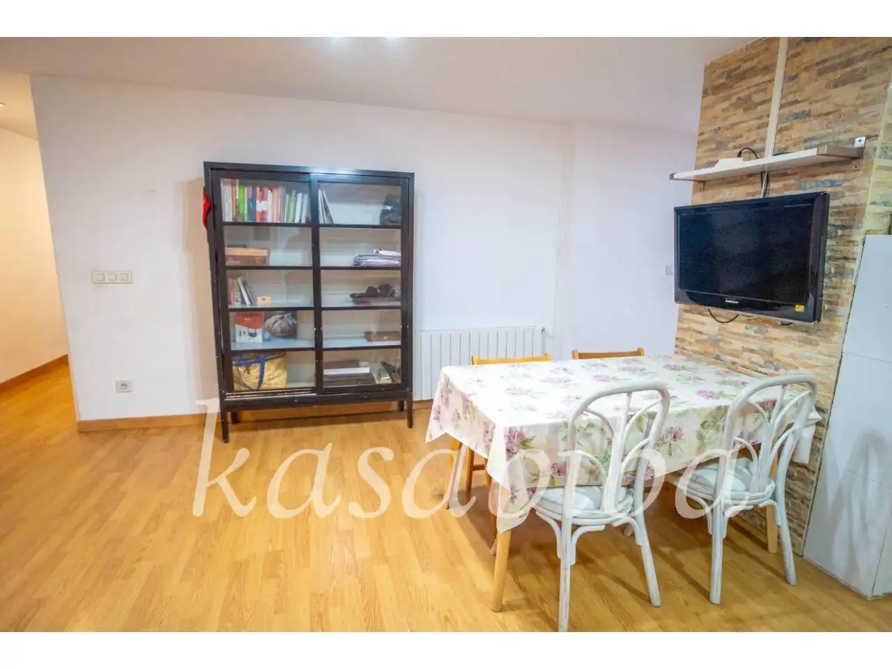 Flat with terrace for sale in Calle Juan Llorens, imagen 8