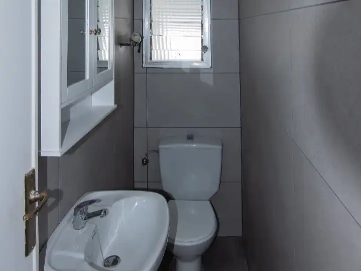 Bany de Pis de lloguer en  Madrid Capital amb Aire condicionat