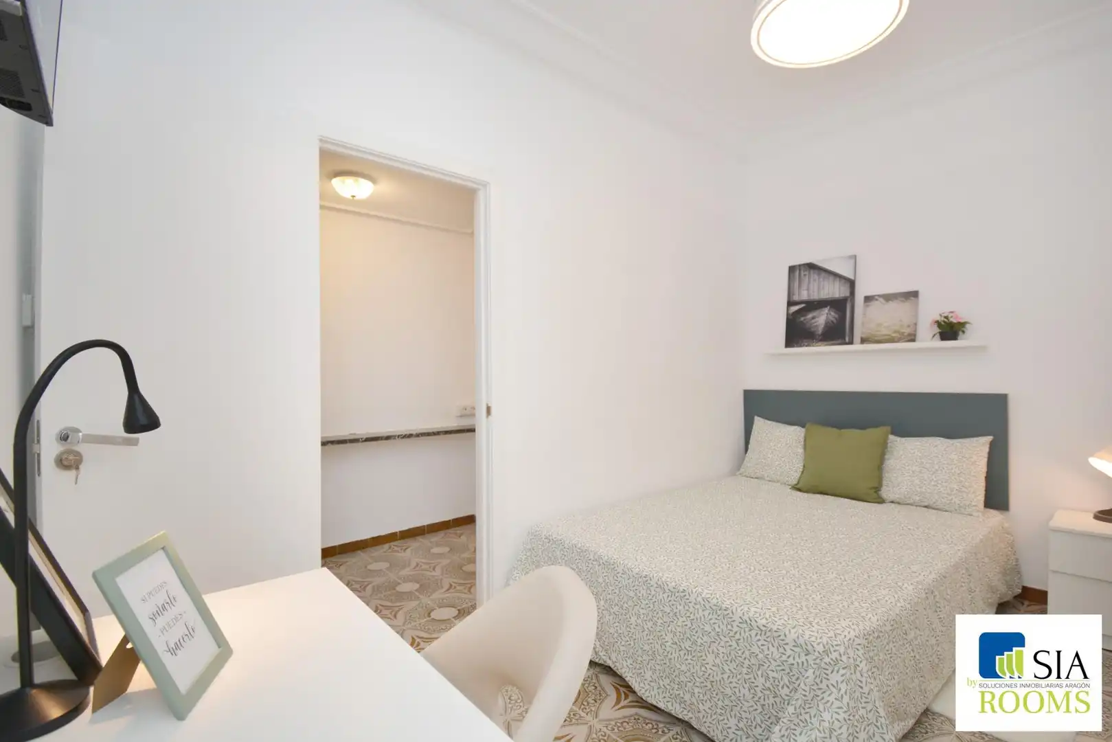 Habitación de Piso para compartir en Zaragoza con Calefacción, Terraza y Amueblado