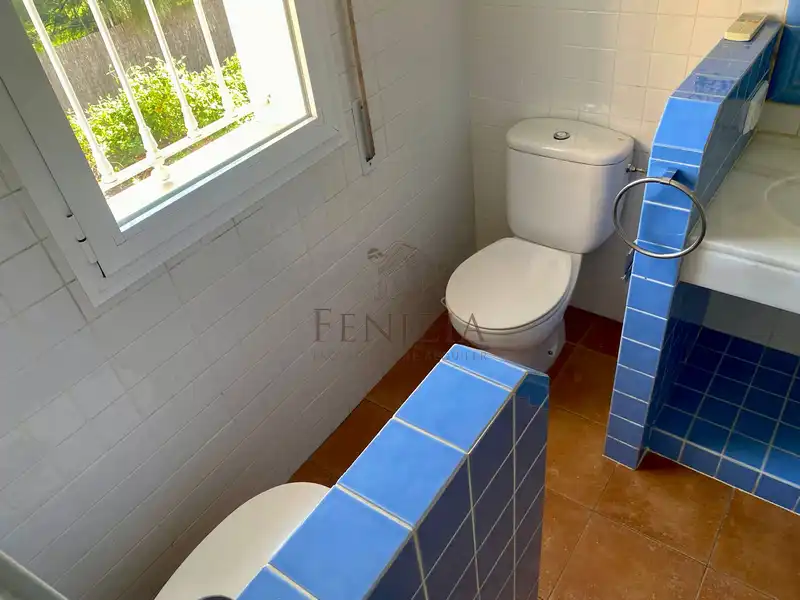 Bathroom of Detached homes for rent in El Puerto de Santa María  with Air Conditioner, Private garden and Storage room
