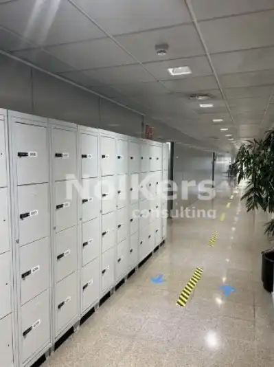 Nave industrial en venta en Bellvitge - El Gornal - Granvia LH, imagen 3